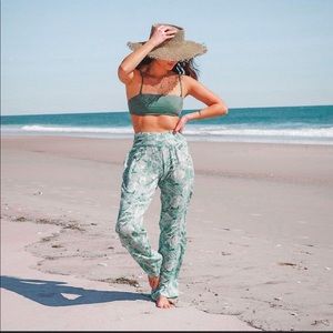 O’Neill Breezy Beach Pant in Juniors size XL